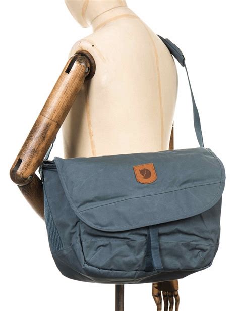 fjallraven greenland shoulder bag dusk.